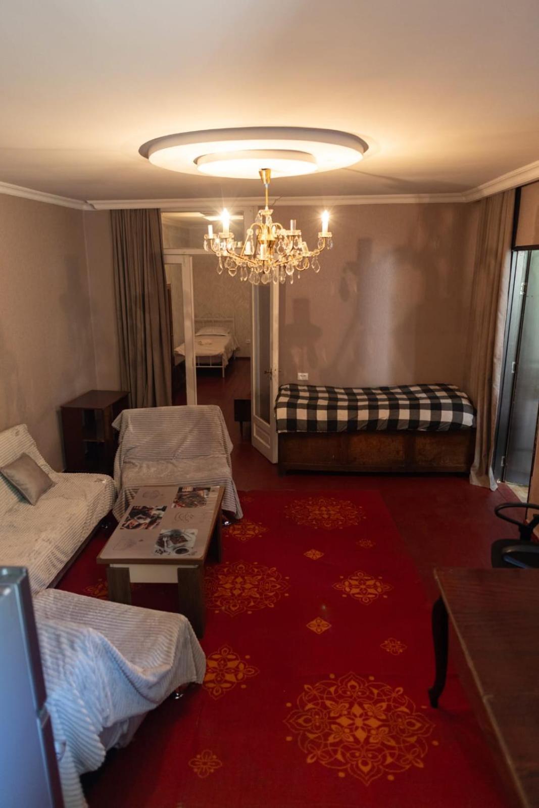 Wine House Hotel Tbilisi Eksteriør billede