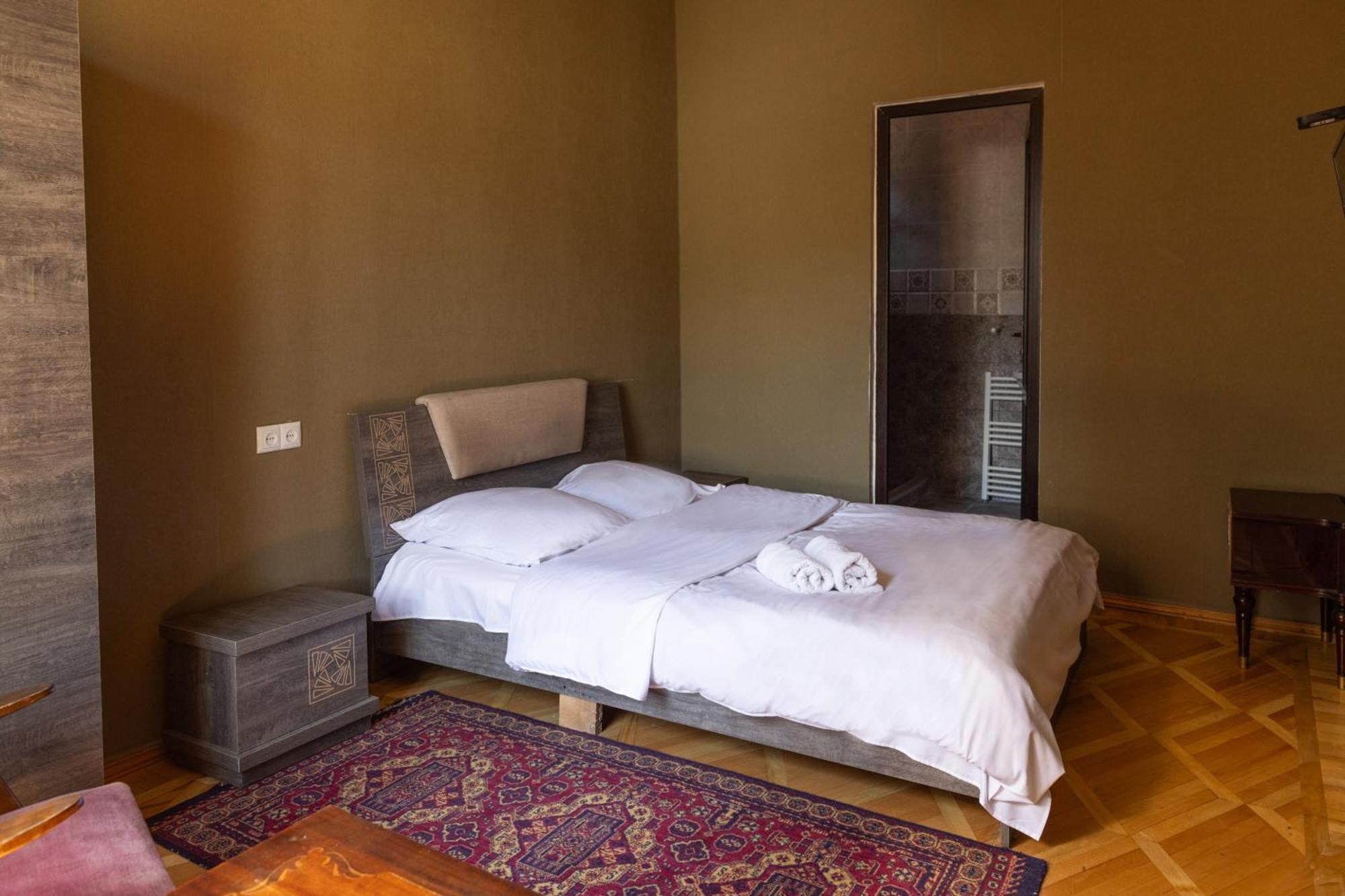 Wine House Hotel Tbilisi Værelse billede