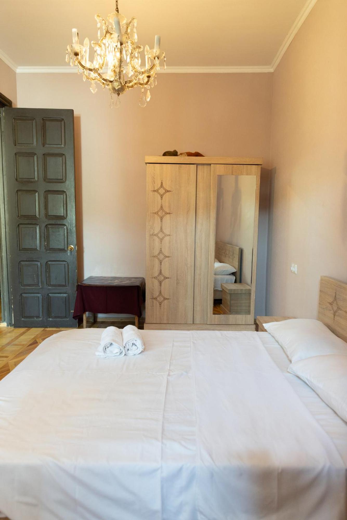 Wine House Hotel Tbilisi Værelse billede