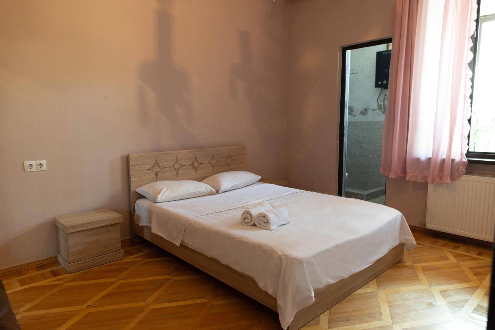 Wine House Hotel Tbilisi Værelse billede